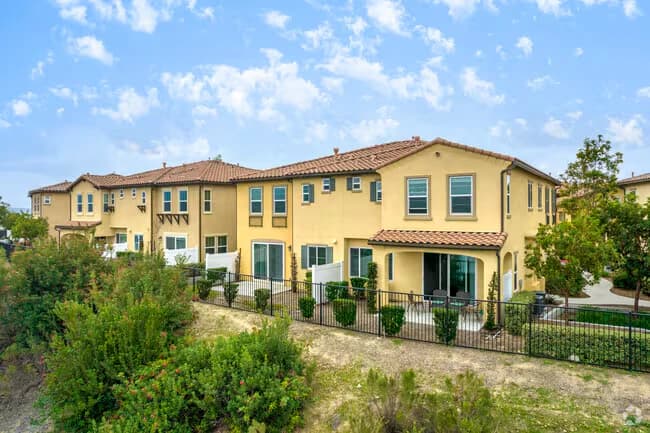 Vista de Eastlake en Chula Vista, donde opera MYNET Insurance Agency
